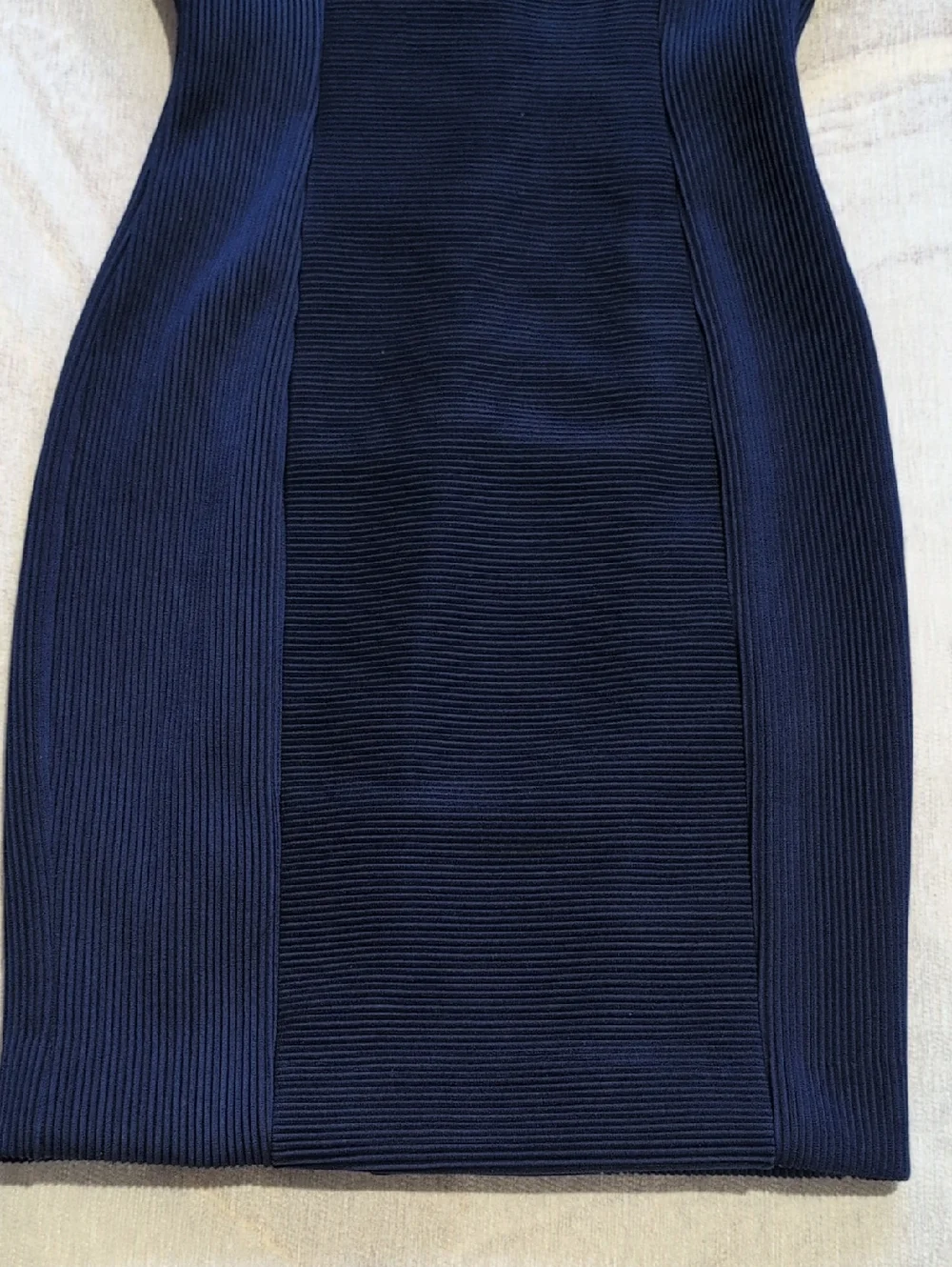 Guess Navy Ribbed V‑Neck Midi Bodycon Dress - Picture 3 of 5
